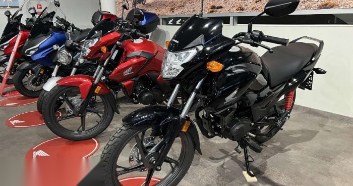 Honda CB 125cc, street / klasikiniai 2025 m.,