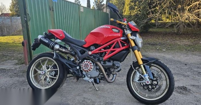 Ducati Monster 1100cc, street / klasikiniai 2011-10 m.,