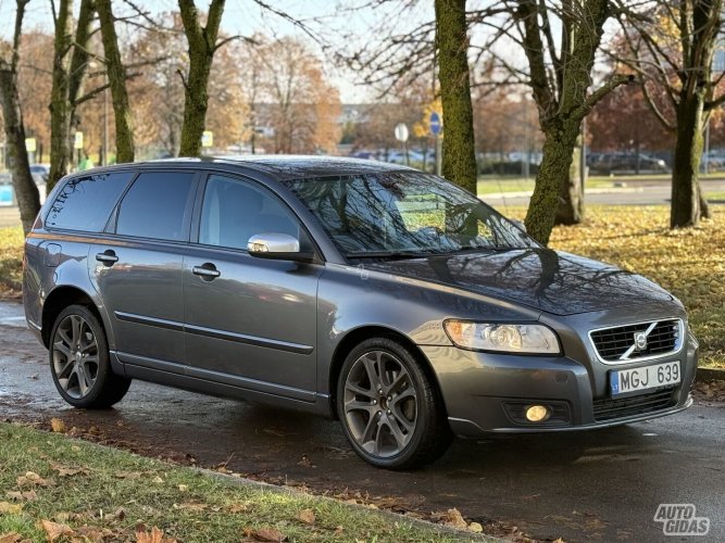 Volvo V50 2 500 € 42 €/mėn.