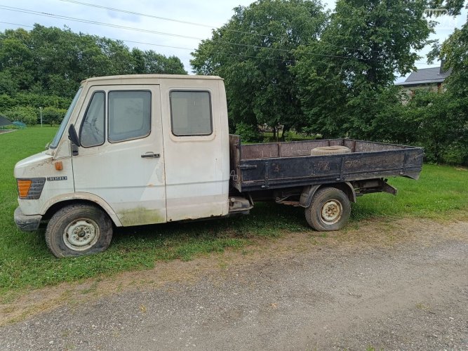 Mercedes-Benz 309 750 € 12 €/mėn.