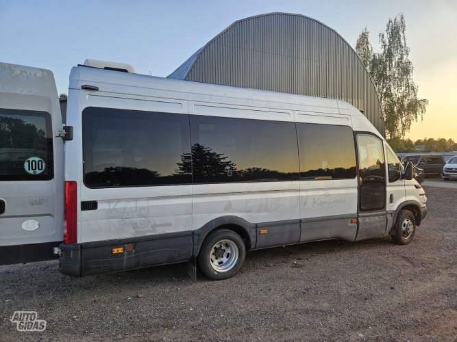 Iveco 1 800 € 30 €/mėn.