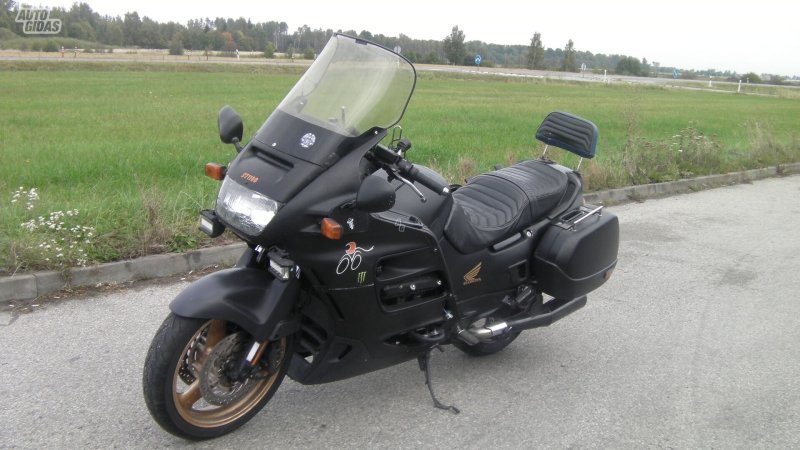 Honda ST 1999 m Kelioninis / Touring / Sport Touring motociklas