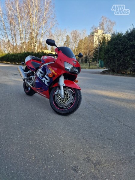 Honda CBR 1998 m Sportinis / Superbike motociklas