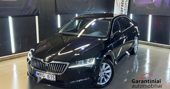 Skoda Superb 2023 m Hečbekas