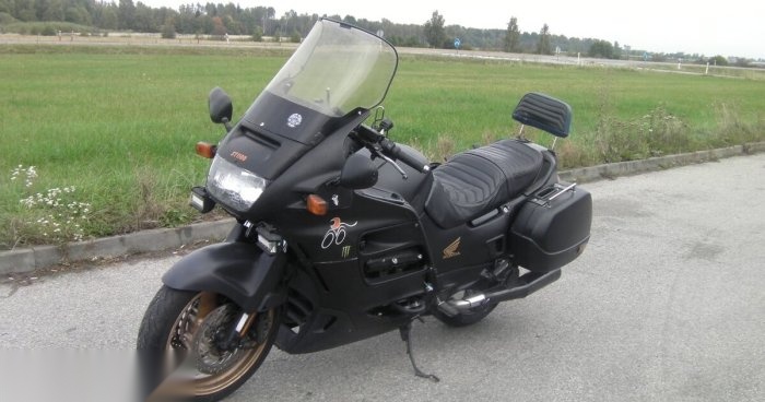 Honda ST 1999 m Kelioninis / Touring / Sport Touring motociklas